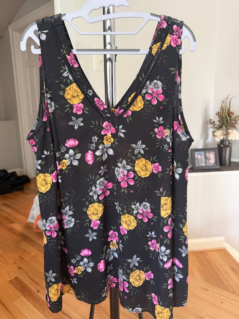 Torrid Floral V-Neck Sleeveless Top in Black with Pink & Yellow Blossoms